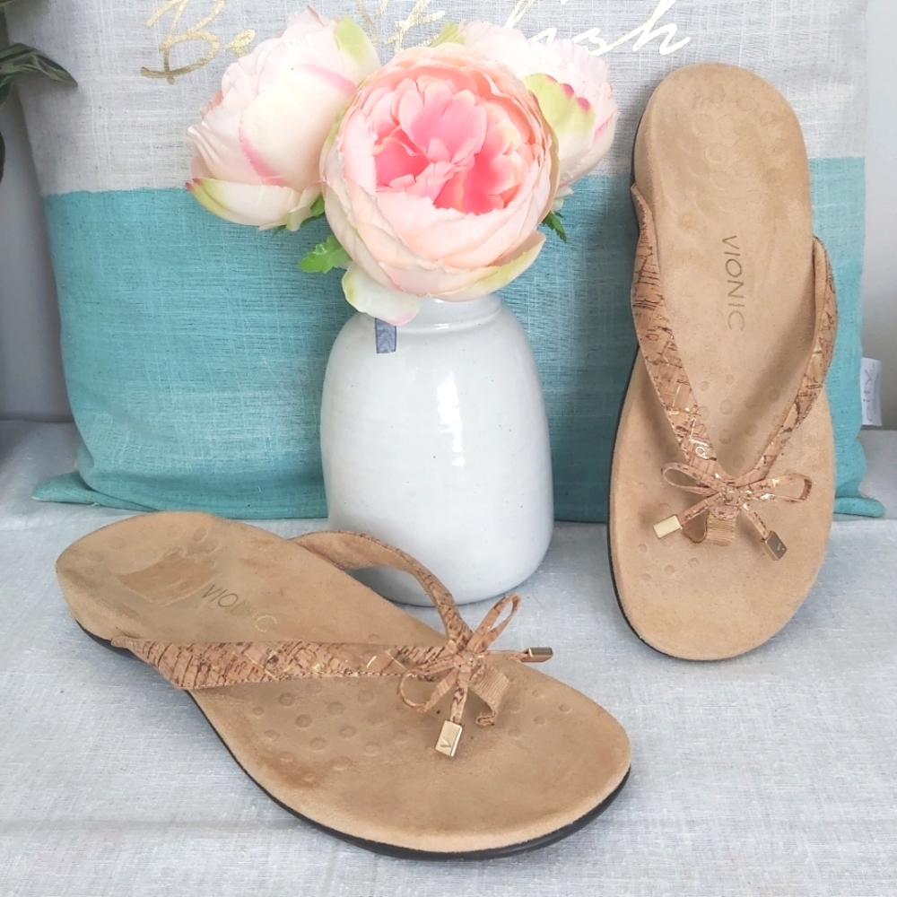 Vionic tan orthopedic comfort sandals slippers flip flops thongs
